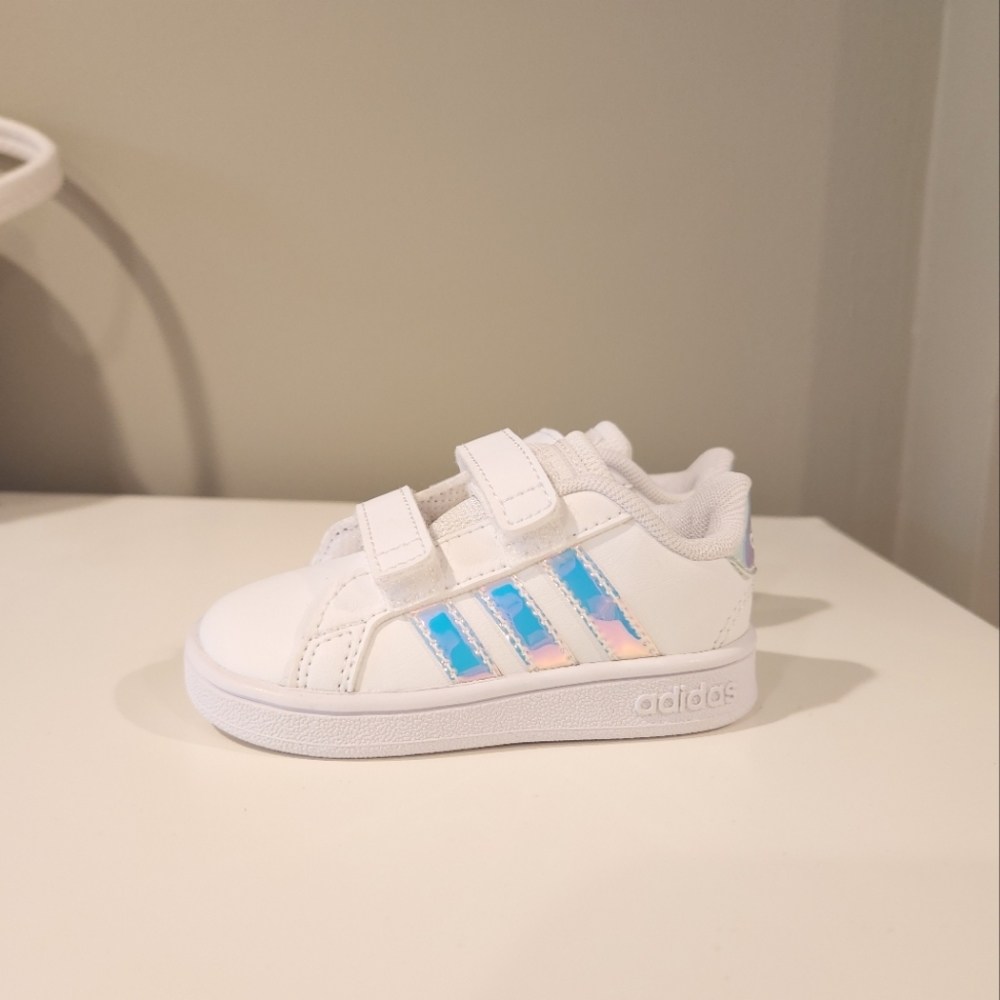 Adidas Grand Court shoes